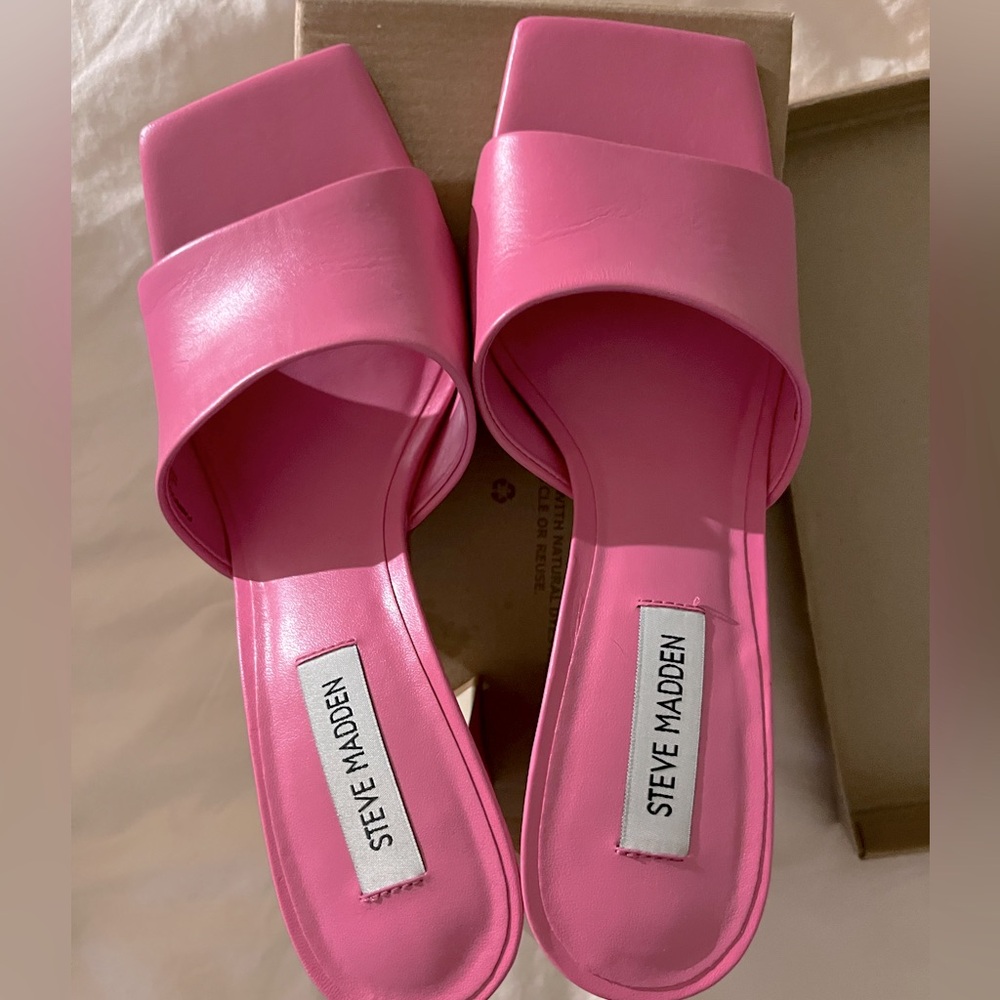 Brand new never worn adorable pink mules